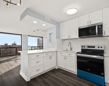 4343 N Clarendon Avenue - Photo Thumbnail 6