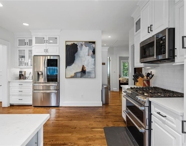 663 Yorkshire Road Ne - Photo Thumbnail 27