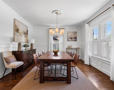 663 Yorkshire Road Ne - Photo Thumbnail 16