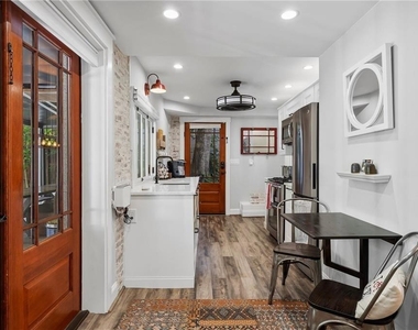 663 Yorkshire Road Ne - Photo Thumbnail 69