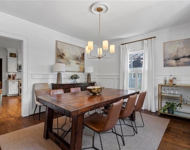 663 Yorkshire Road Ne - Photo Thumbnail 17
