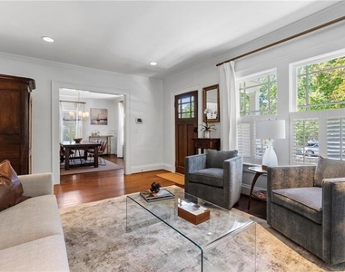 663 Yorkshire Road Ne - Photo Thumbnail 12