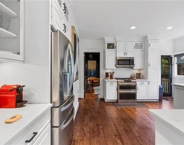 663 Yorkshire Road Ne - Photo Thumbnail 21