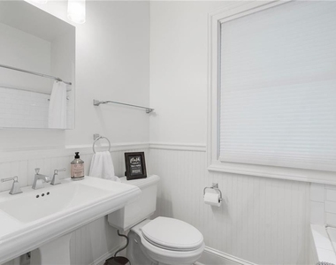 663 Yorkshire Road Ne - Photo Thumbnail 36