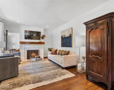 663 Yorkshire Road Ne - Photo Thumbnail 11