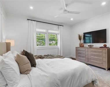 663 Yorkshire Road Ne - Photo Thumbnail 43