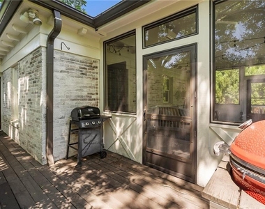 663 Yorkshire Road Ne - Photo Thumbnail 47