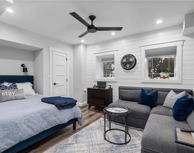 663 Yorkshire Road Ne - Photo Thumbnail 74