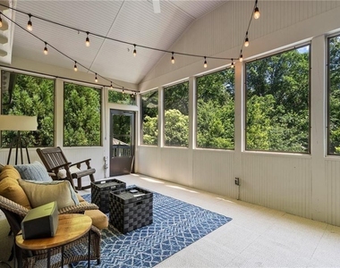 663 Yorkshire Road Ne - Photo Thumbnail 31