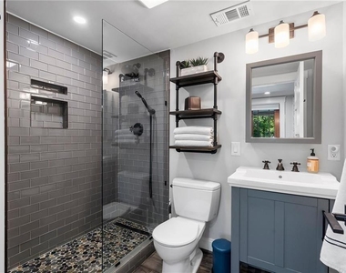 663 Yorkshire Road Ne - Photo Thumbnail 72