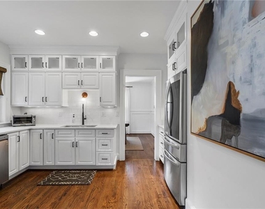 663 Yorkshire Road Ne - Photo Thumbnail 25