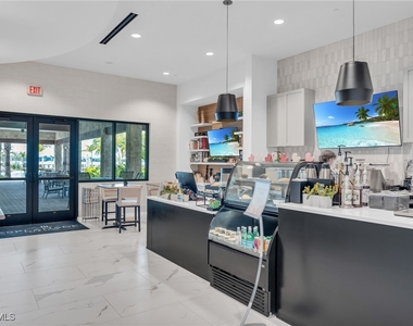 11200 Canal Grande Drive - Photo Thumbnail 30