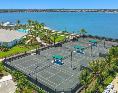 11200 Canal Grande Drive - Photo Thumbnail 40