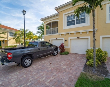 8540 Violeta Street - Photo Thumbnail 3