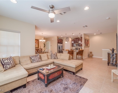 8540 Violeta Street - Photo Thumbnail 12