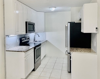 826 Wiggins Pass Road - Photo Thumbnail 5