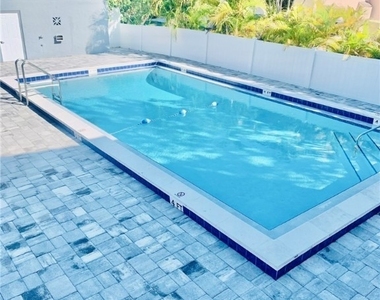 826 Wiggins Pass Road - Photo Thumbnail 18