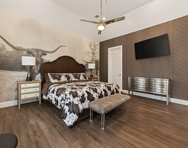 2506 Mckinney Street - Photo Thumbnail 31