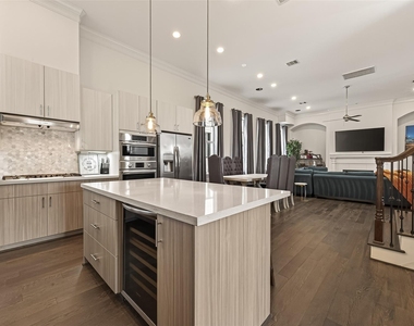 2506 Mckinney Street - Photo Thumbnail 19