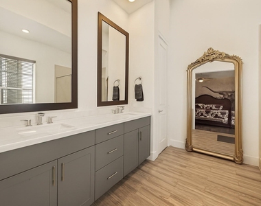 2506 Mckinney Street - Photo Thumbnail 32