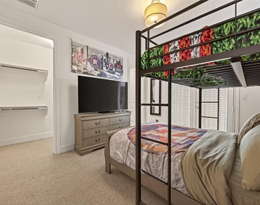 2506 Mckinney Street - Photo Thumbnail 7