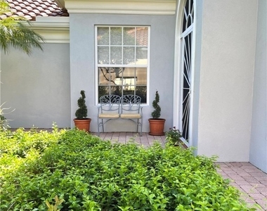 5477 Freeport Lane - Photo Thumbnail 2