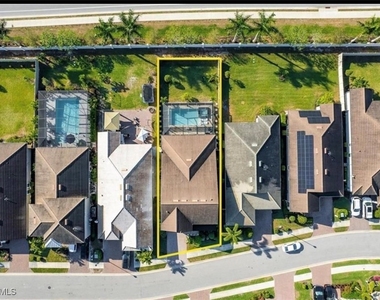 3320 Pilot Circle - Photo Thumbnail 32