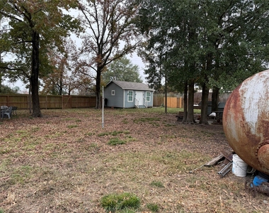 3003 Vega Street - Photo Thumbnail 5