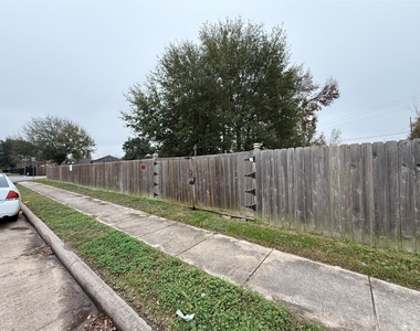 3003 Vega Street - Photo Thumbnail 11