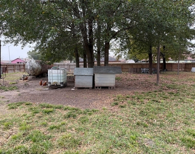 3003 Vega Street - Photo Thumbnail 9