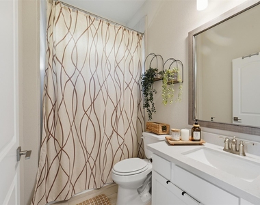 6618 Nichols Landing - Photo Thumbnail 36