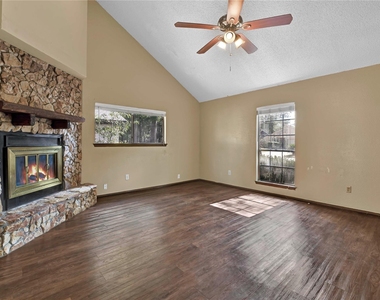 3115 River Valley Drive - Photo Thumbnail 6