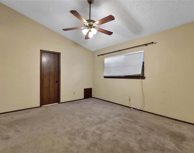 3115 River Valley Drive - Photo Thumbnail 13