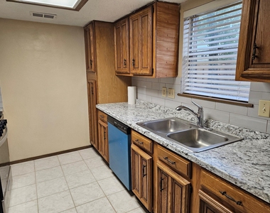 3115 River Valley Drive - Photo Thumbnail 11