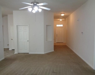 19323 Palmoral Drive - Photo Thumbnail 6