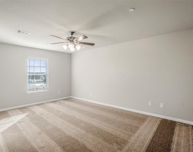 15524 Marina Drive - Photo Thumbnail 14