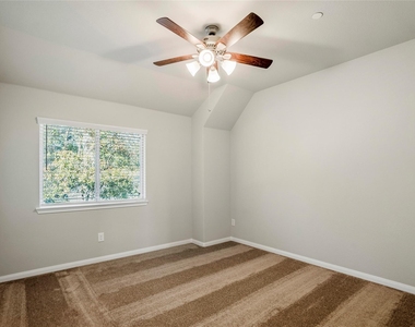 15524 Marina Drive - Photo Thumbnail 18