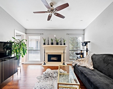 1818 Augusta Drive - Photo Thumbnail 6