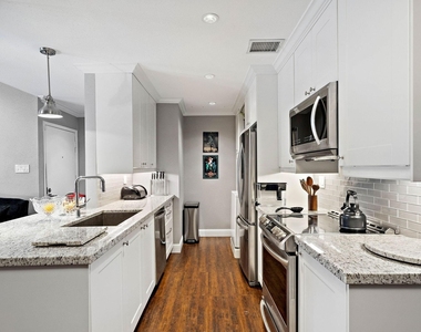 1818 Augusta Drive - Photo Thumbnail 1