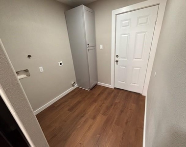 8546 Talton Street - Photo Thumbnail 6