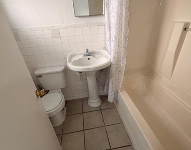 820 W Alabama Street - Photo Thumbnail 5