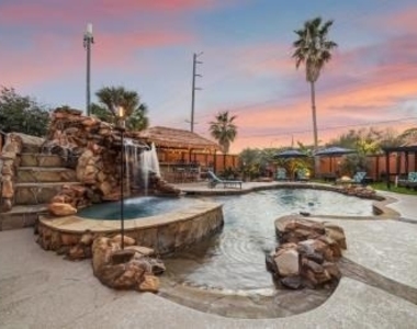 3029 Bering Drive - Photo Thumbnail 11