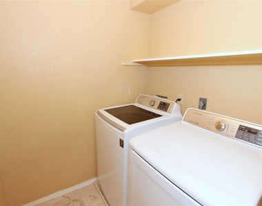 10639 Braes Bend Drive - Photo Thumbnail 16