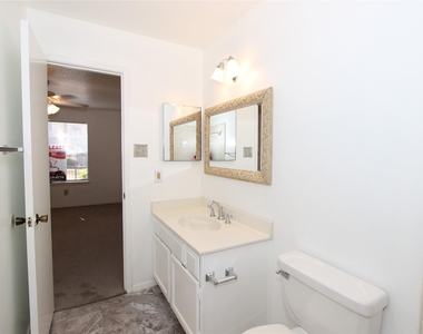 10639 Braes Bend Drive - Photo Thumbnail 10