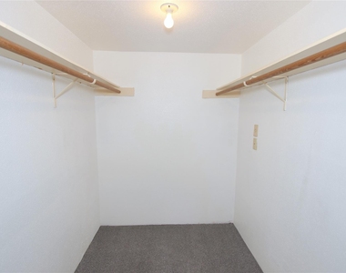 10639 Braes Bend Drive - Photo Thumbnail 9