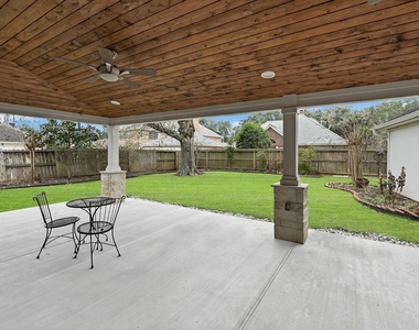 4422 Warwick Drive - Photo Thumbnail 2