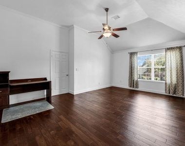 4422 Warwick Drive - Photo Thumbnail 23