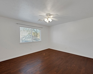 4422 Warwick Drive - Photo Thumbnail 21