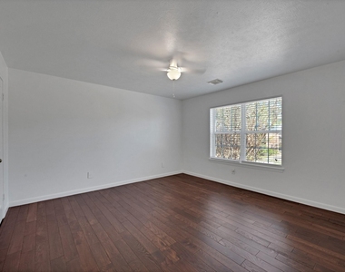 4422 Warwick Drive - Photo Thumbnail 19