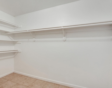 4422 Warwick Drive - Photo Thumbnail 27